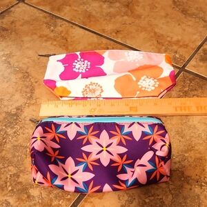 Clinique 2pk of Cosmetic Bags